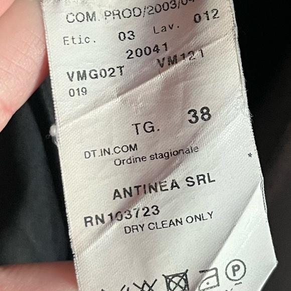 Armani Collezioni • Dark Navy Patterned Wool Blazer - Picture 3 of 7